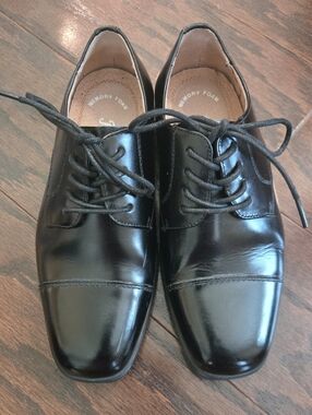 Florsheim Boys Black Cap-Toe Derby Shoes